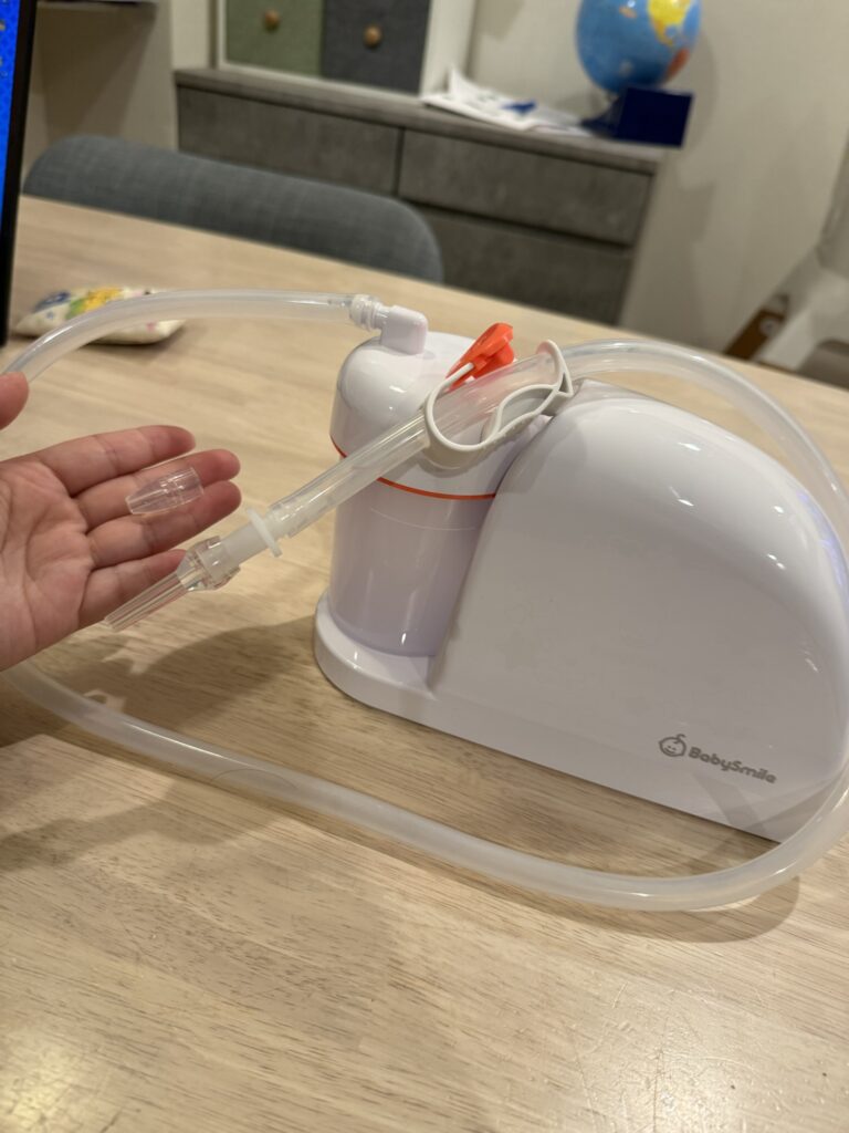 メルシーポットにロングシリコンノズルを装着した状態 奥の鼻水まで吸える鼻水吸引器