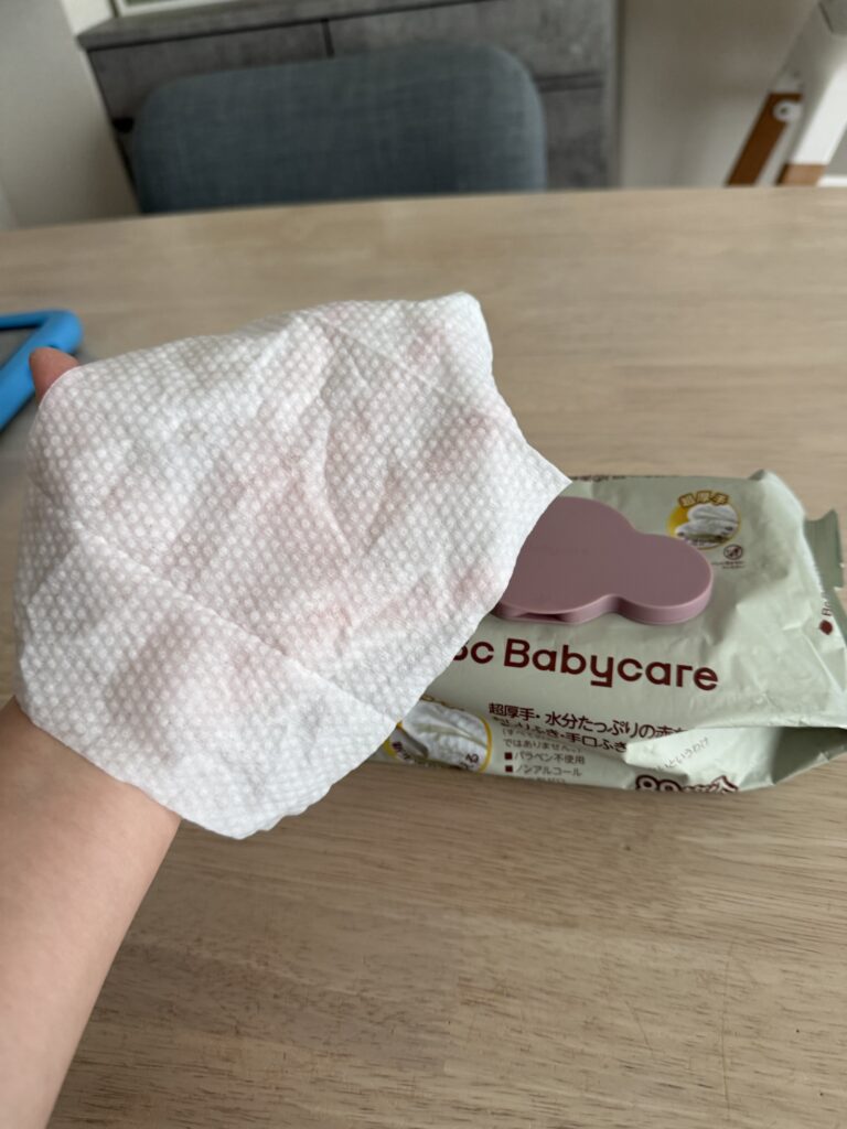 広げたBc Babycareおしりふきのサイズ感